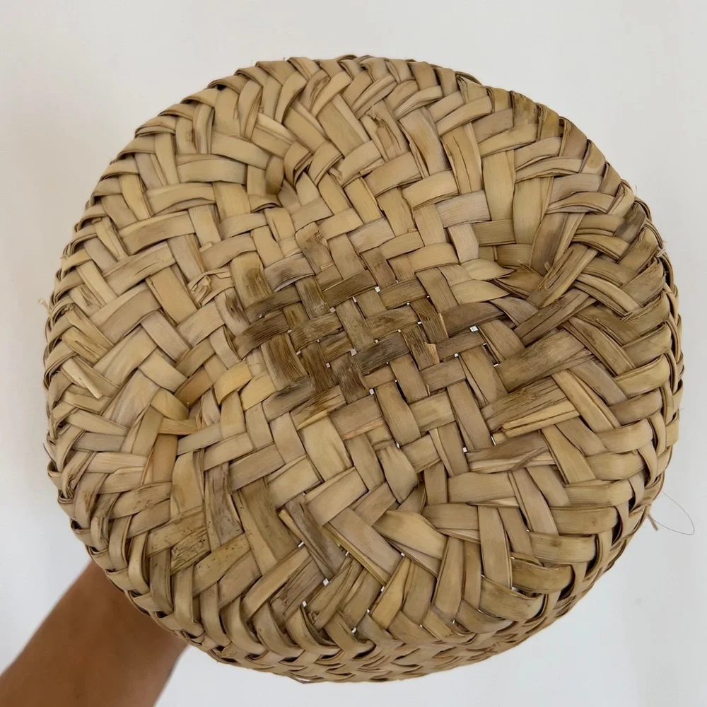 SOLD Vintage Oaxacan Woven Palm Storage Basket - Picture 7 of 7